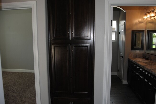 Foto del edificio - 14121 Prestonbrook Dr