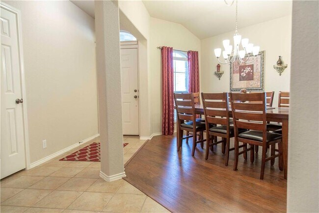 Foto del edificio - 1907 Ripple Creek Ct