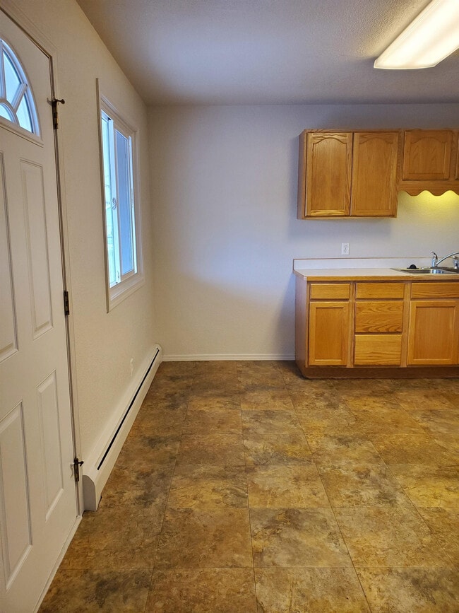 Foto del edificio - 431 Judith Rd