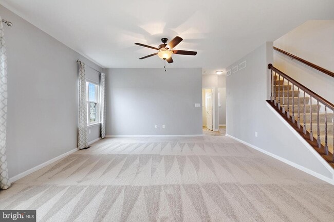 Building Photo - 611 Misty Hill Dr