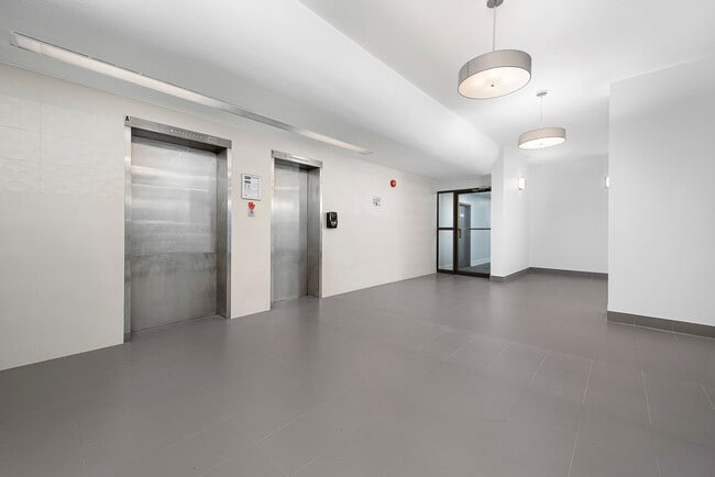 Building Photo - 18 Steeles Avenue East