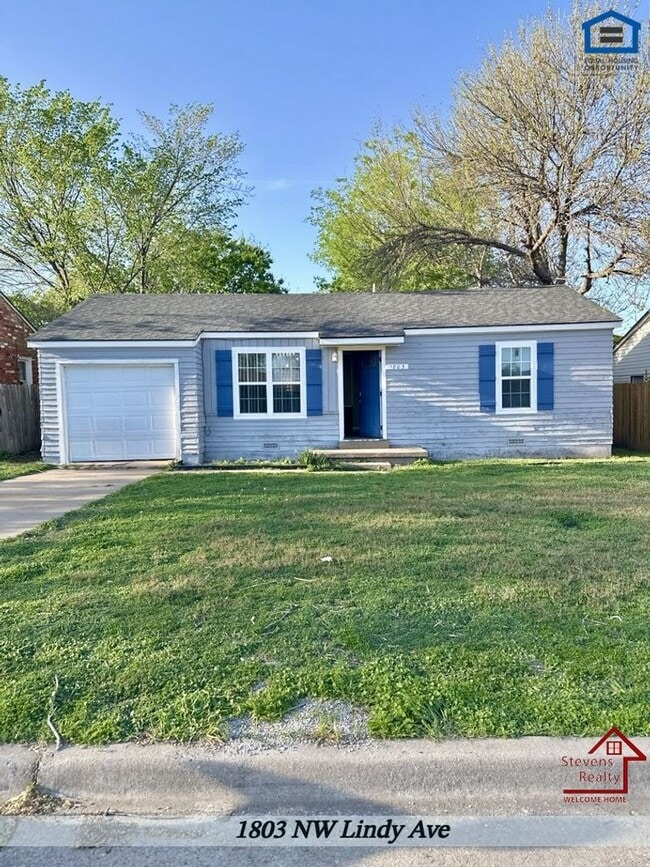 Building Photo - 1803 NW Lindy Ave