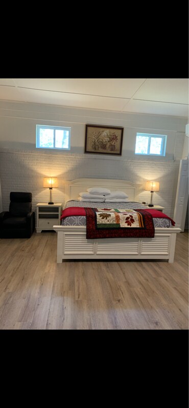Foto principal - 1212 Brookwood Dr