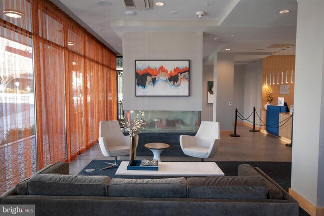 Foto del edificio - 1320 Fenwick Ln