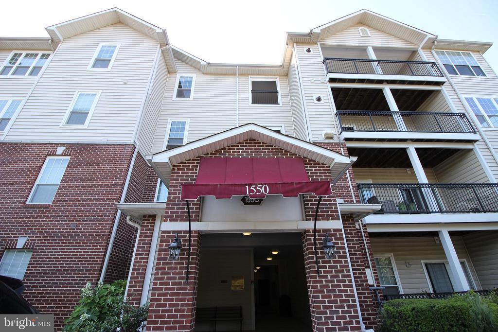 Foto principal - 1550 Spring Gate Dr.