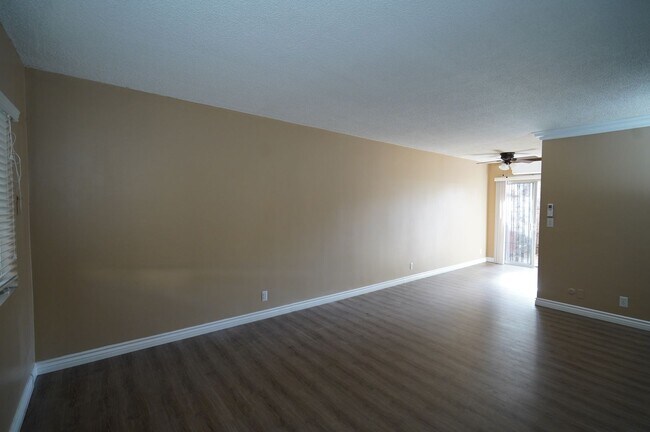 Foto del edificio - Downstairs 1bd/1ba Spacious & Downstairs Apartment in Pasadena