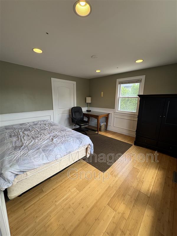Foto del edificio - 285 W Hollis St