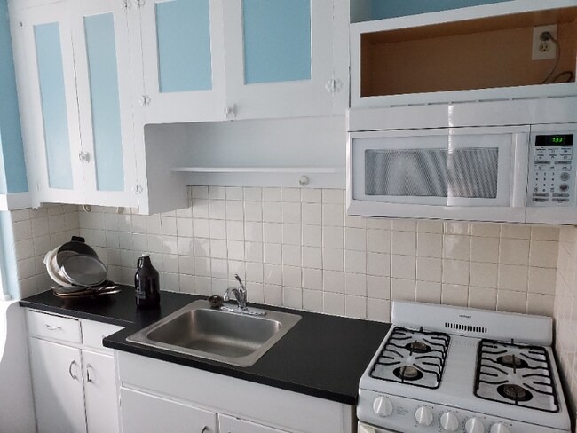 Foto del edificio - 15637 Madison Ave