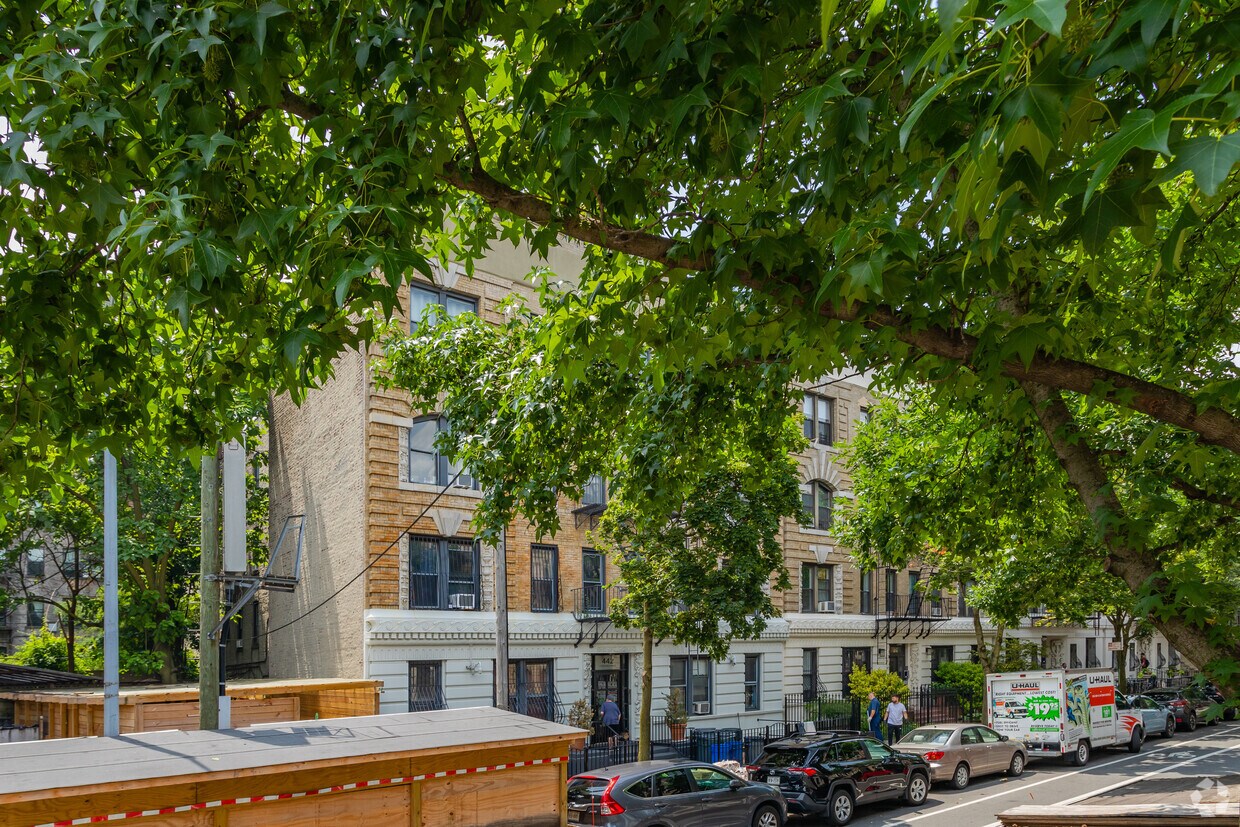 Foto del edificio - 442 Sterling Pl
