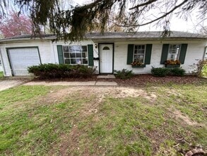 Building Photo - 1504 Edgewood Dr
