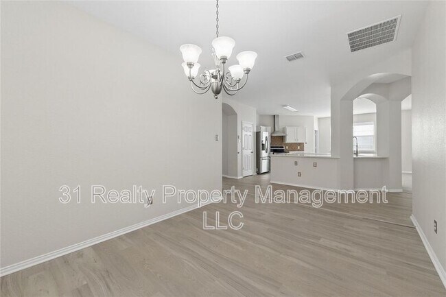 Building Photo - 5712 Eureka Bend