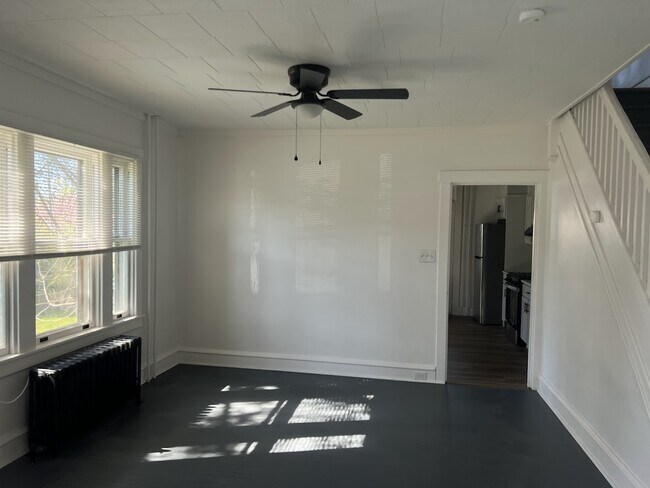 Foto del edificio - 10 Wilson Ave