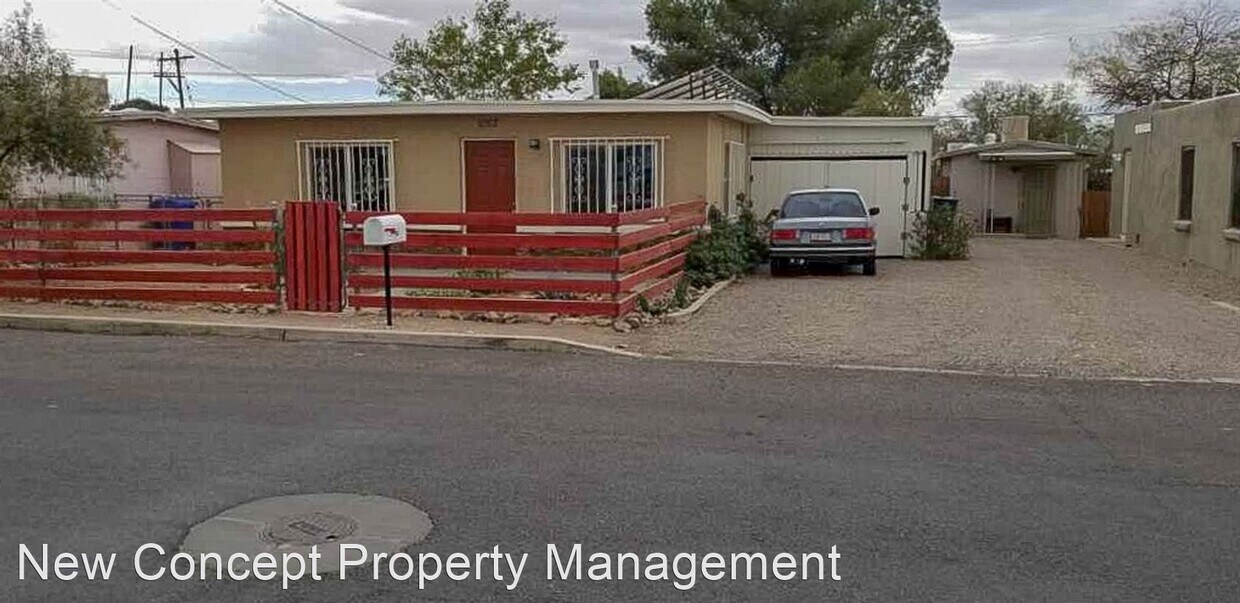 Primary Photo - 2 br, 1 bath House - 1007 N Palo Verde Blvd