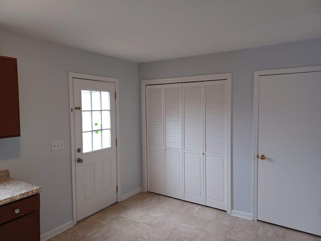 Building Photo - 142 Nottoway Dr