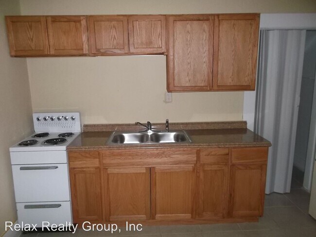 Foto del edificio - 612 26th St W