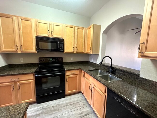 Building Photo - 7871 Lake Sawgrass Loop