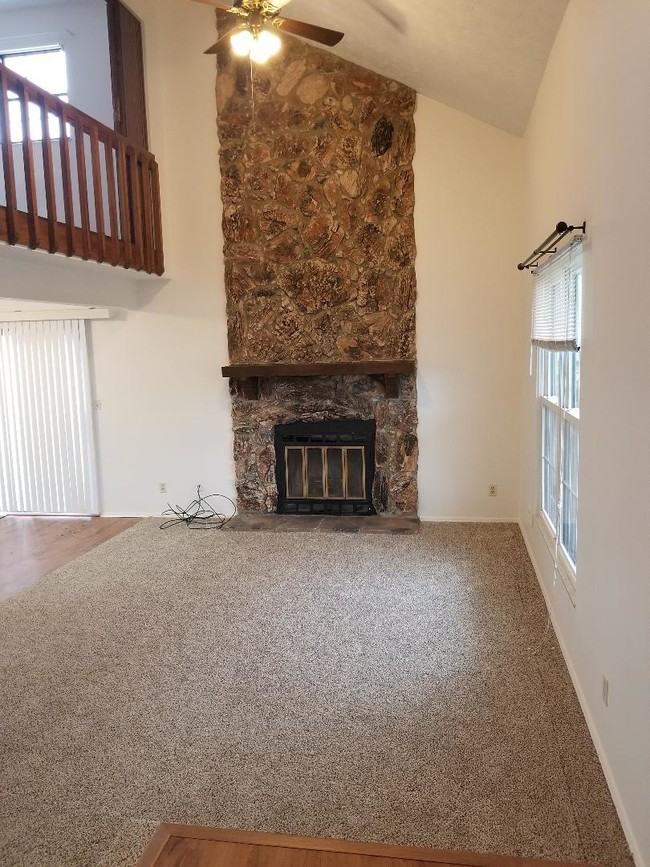 Building Photo - 1481 Sanzon Dr