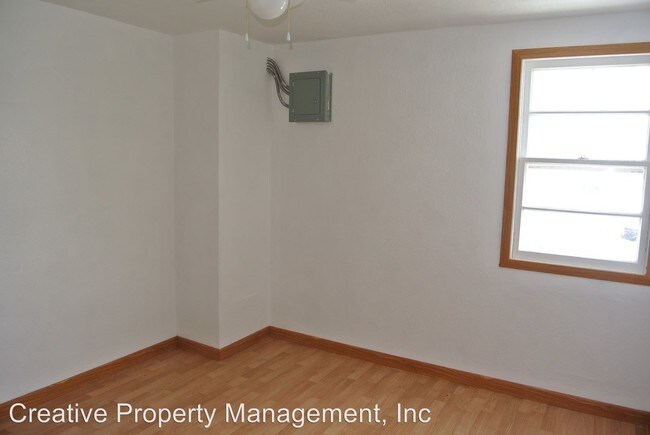 Foto del edificio - 1124 11th Ave NW