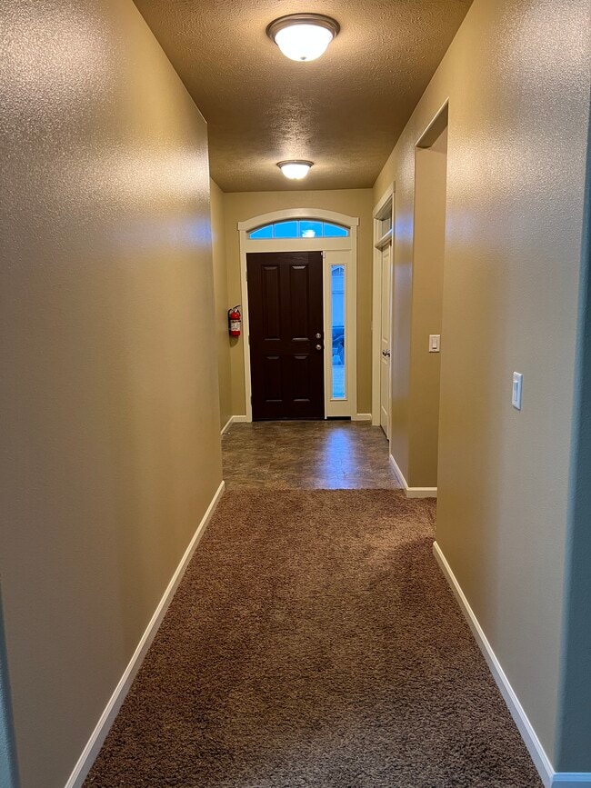 Foto del edificio - 1004 Willow Ave NE