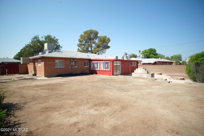 Foto del edificio - 4917 E Timrod St