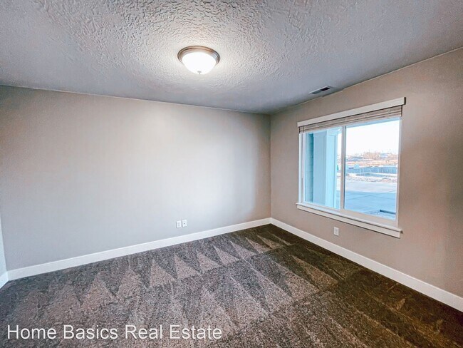 Building Photo - 2 br, 2 bath House - 1241 S 230 E