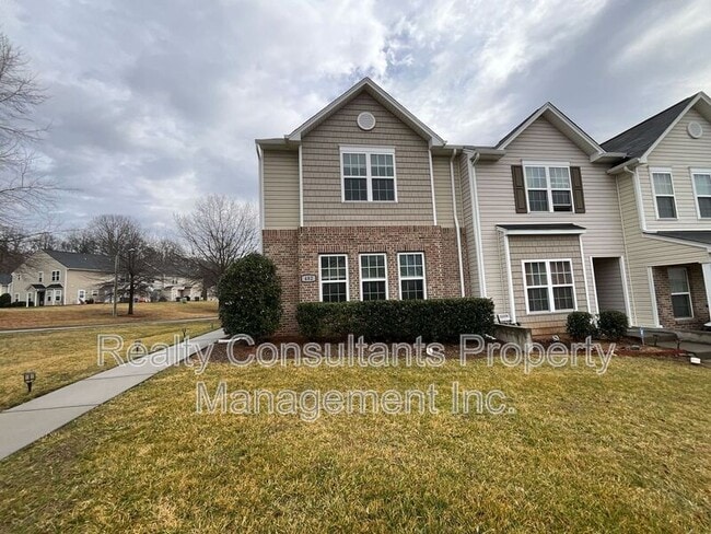 Building Photo - 482 Sandybrooke Dr