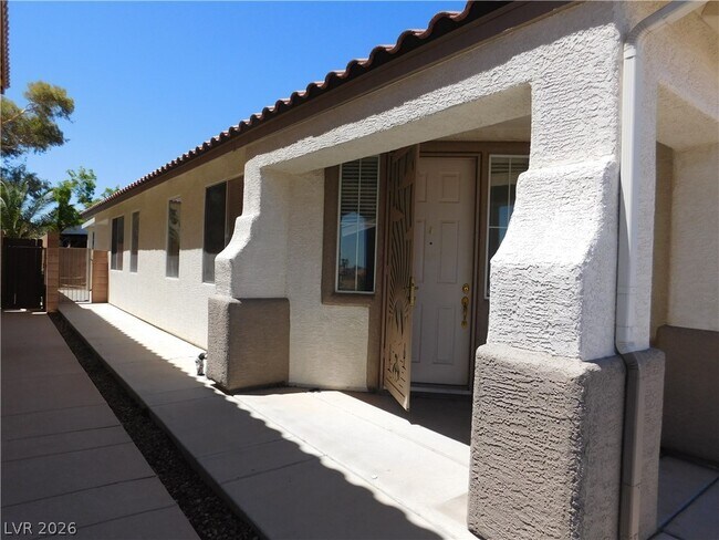 Foto del edificio - 7595 Paso Robles Ave