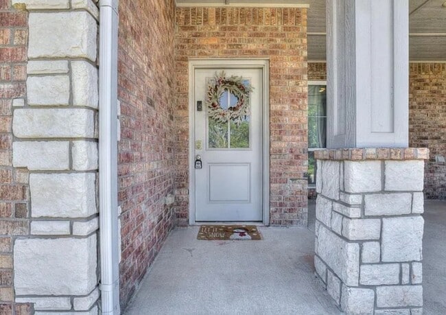 Building Photo - Spacious 4BR House in WELL DESIRED COMMUNITY