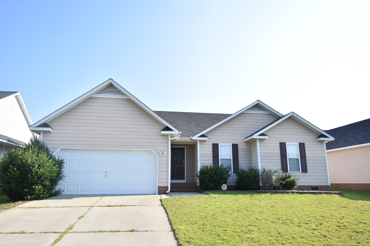 1460 Aultroy Dr, Fayetteville, NC 28306 House Rental in Fayetteville
