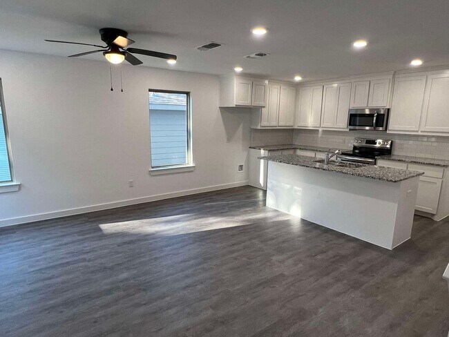 Foto del edificio - 2522-2524 South Fannin Avenue