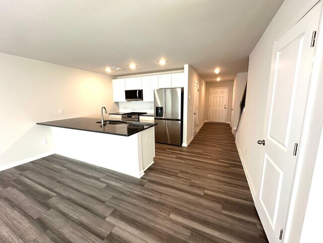 Foto del edificio - 109 Rose Park Ct