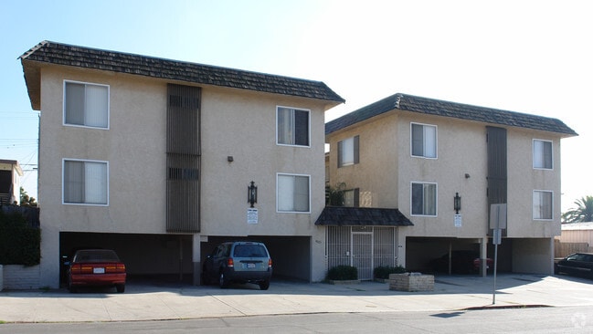 Building Photo - 4027 34th St
