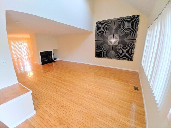 Living room view from entrance - 15 Hanover Ct