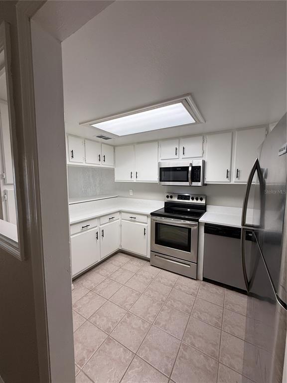 Foto del edificio - 614 St Johns Ct