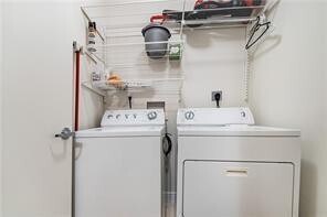 Foto del edificio - 18101 Collins Ave