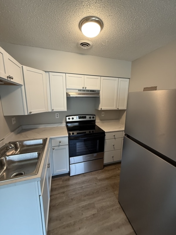 Building Photo - 116 Shepard St