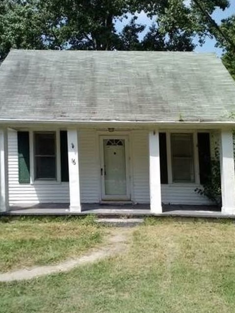 Primary Photo - Four bedroom house - Highland Springs