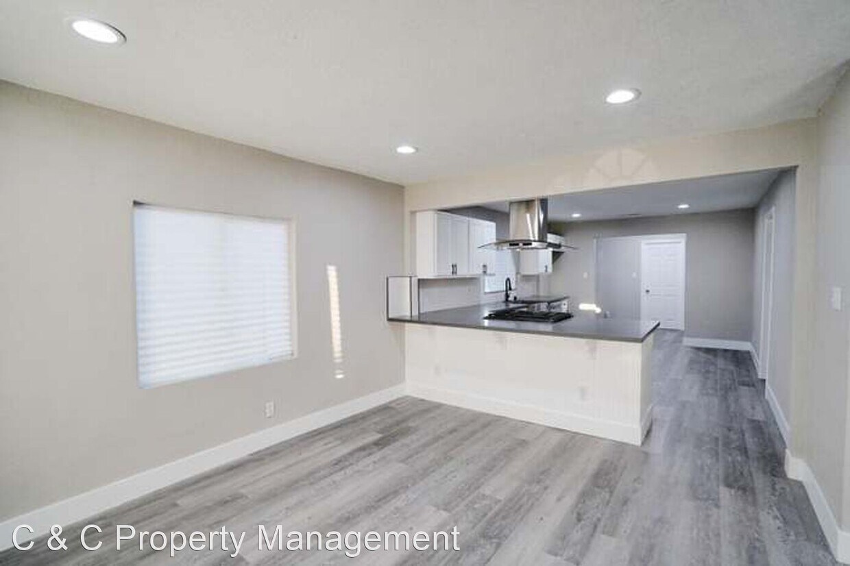 Foto principal - 3 br, 2 bath House - 2577 S 11th St.