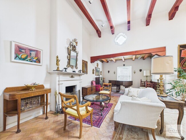 Foto del edificio - Downtown Fully Furnished Home Available Now!