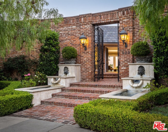 Foto del edificio - 520 Stonewood Dr