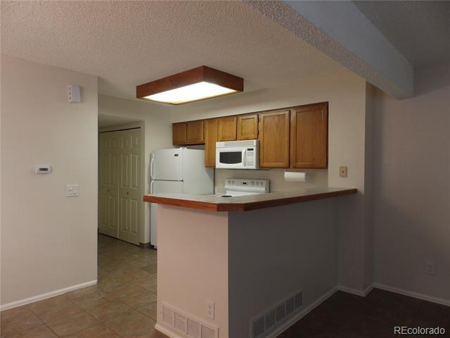 Foto del edificio - 13744 E Lehigh Ave