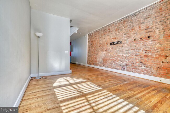 Building Photo - 3404 E Baltimore St