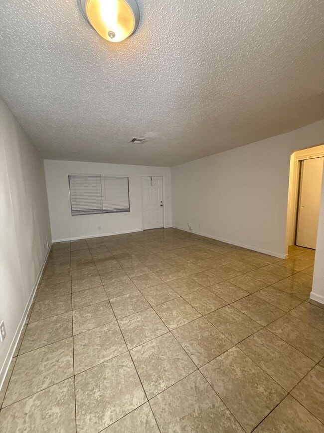 Photo - 3600 Riverside Dr Apartment