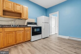 Building Photo - 3545 N 11th St