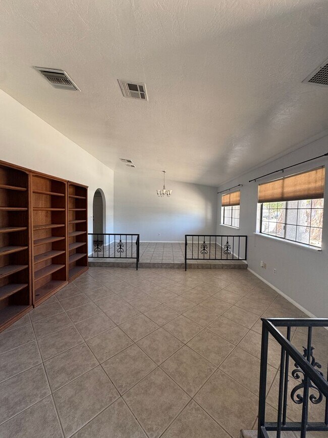 Foto del edificio - House For Rent