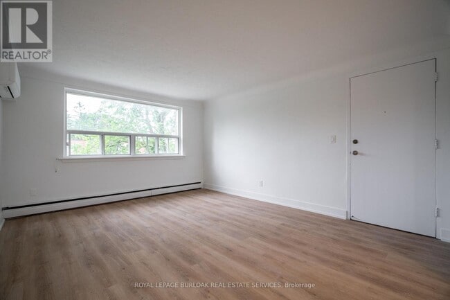 Building Photo - 2161-2161 Ghent Ave
