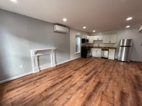 Building Photo - 106 Renwick St