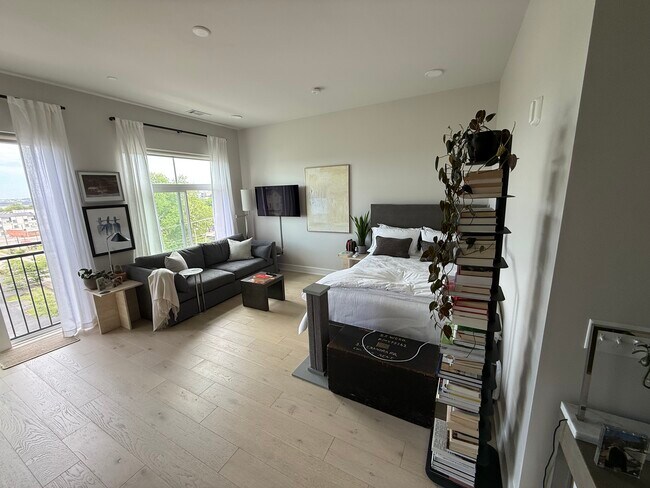 Building Photo - 1125 10th Ave N Building Photo - 1125 10th Ave N