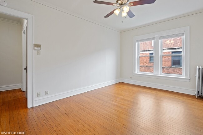 Building Photo - 5254 N Glenwood Ave