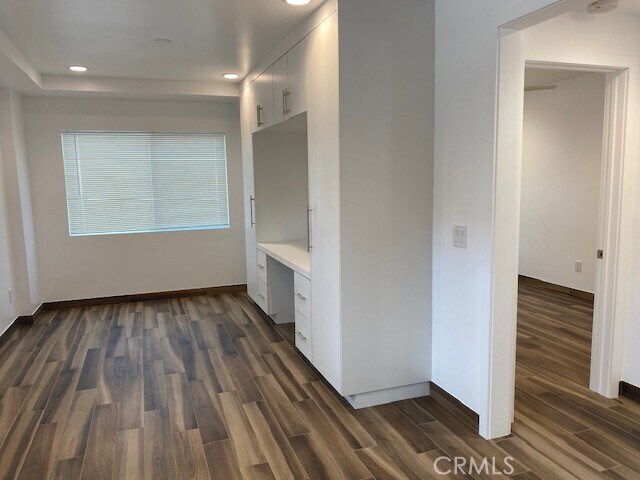 Foto del edificio - 557 N Olive St